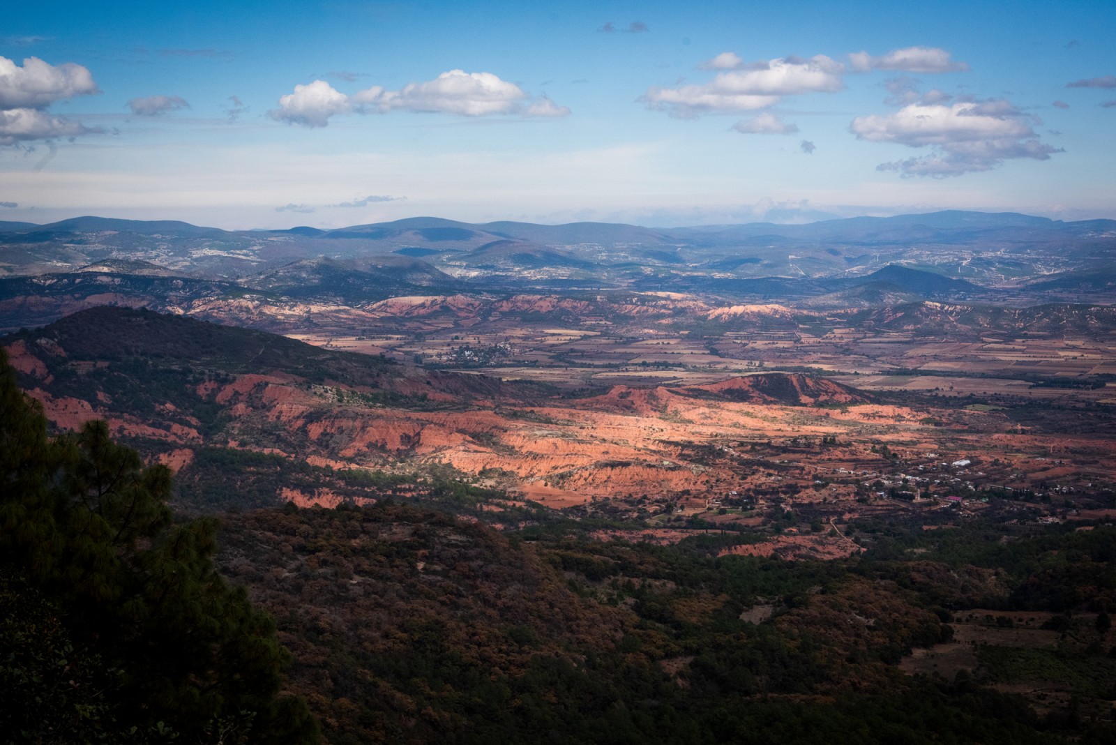 Mixteca Alta Geopark, Oaxaca, Mexico, View from Yucu ñuun lookout, Photo by visual journalist Alex McDougall, 2021 © Alex McDougall (photo), Courtesy of the artist.